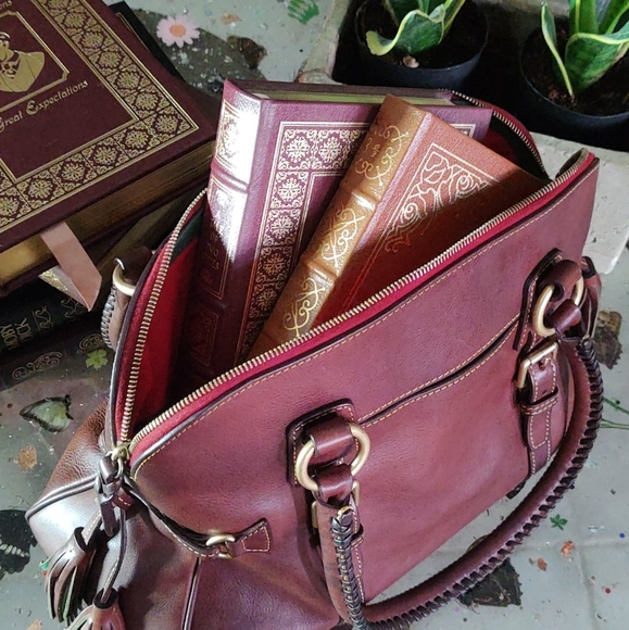 Dooney & Bourke - Picture 16 of 16